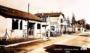 Surcouf - Entree du village - 1925